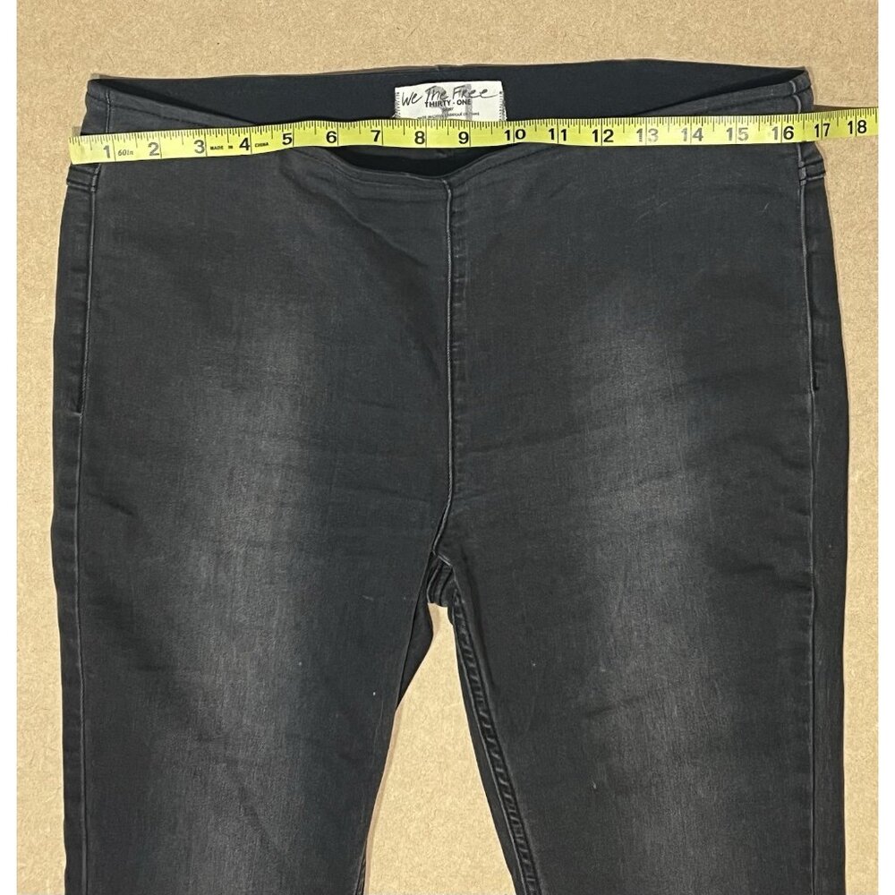 We The Free People Size 31 Flare Jeans Black Stretch Pull On - Picture 4 of 13